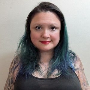 Meet your Posher, Leah